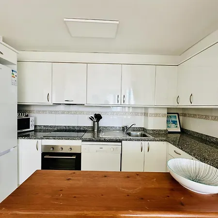 Con Wifi Y Parking A 2ª Linea De Playa En Santa Margarita, - Es-258-66 Apartment